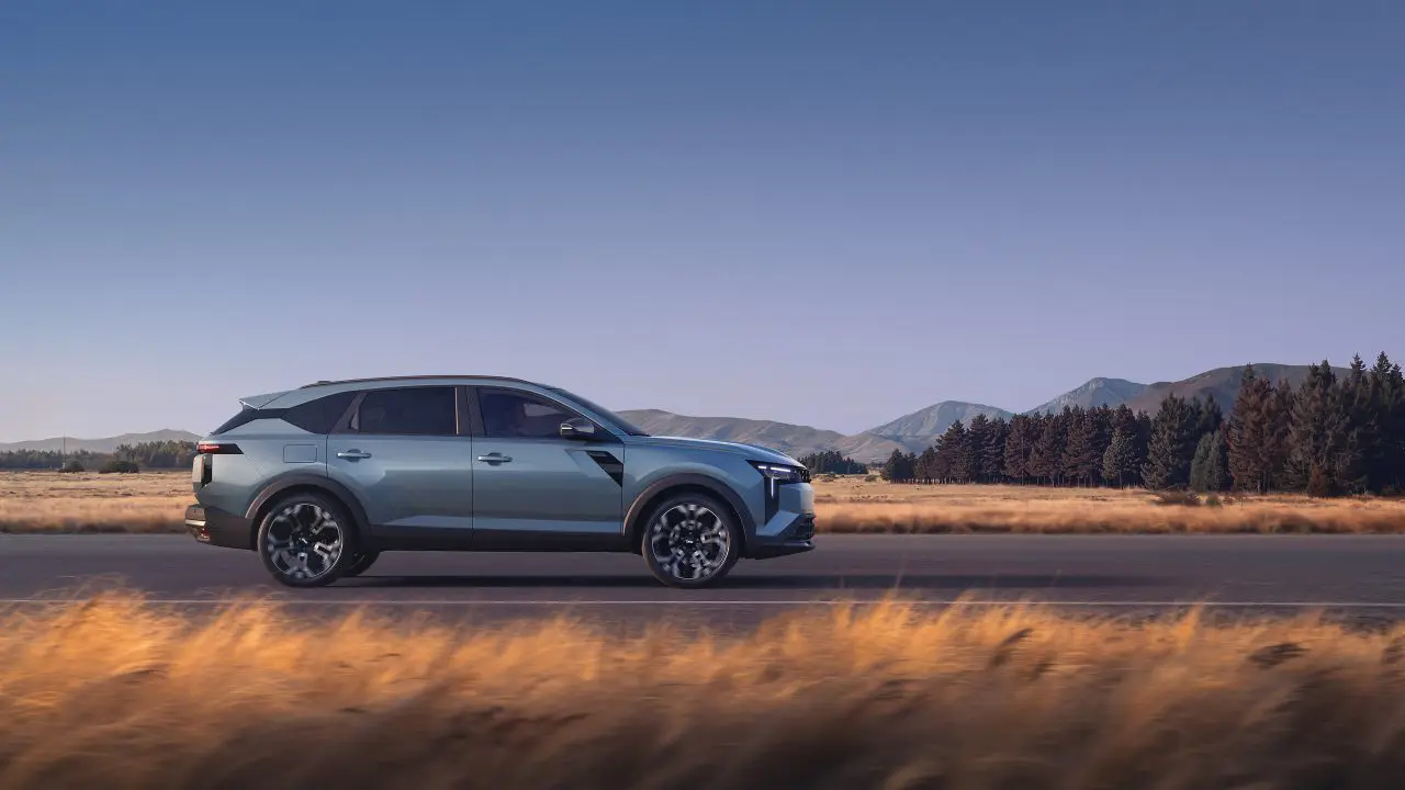 Dacia Striker, pogled sa prednje bočne strane