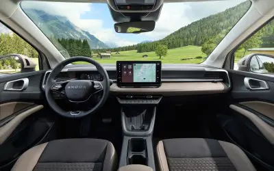 Enterijer Škoda Epiqa, kokpit sa ekranom od 13 inča i digitalnom tablom instrumenata