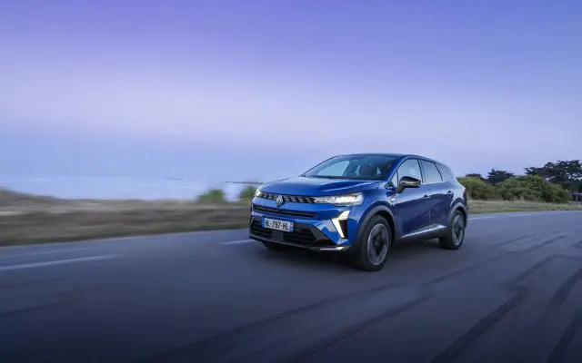Renault Symbioz, prednja bočna strana, plava boja