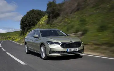 Škoda Superb (četvrta generacija, 2024+), karavan verzija, prednja bočna strana