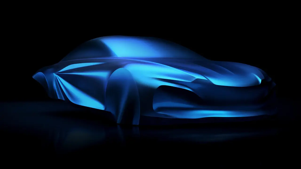 Alpine A110 treca generacija, skulptura pod plavim velom, pogled iz prednjeg ugla