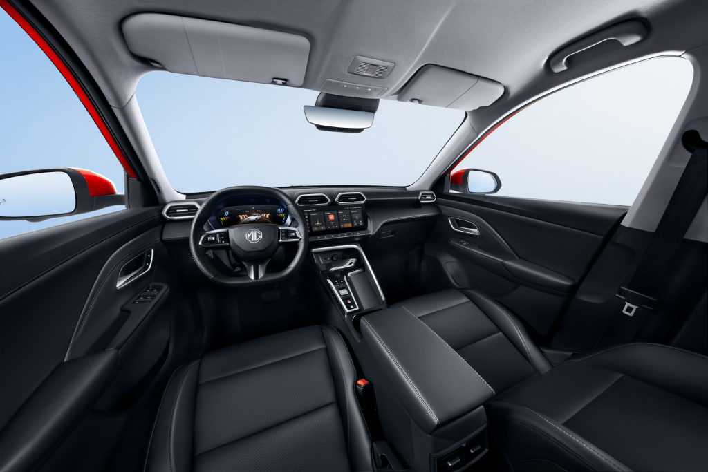 MG ZS Hybrid+, enterijer i komandna tabla