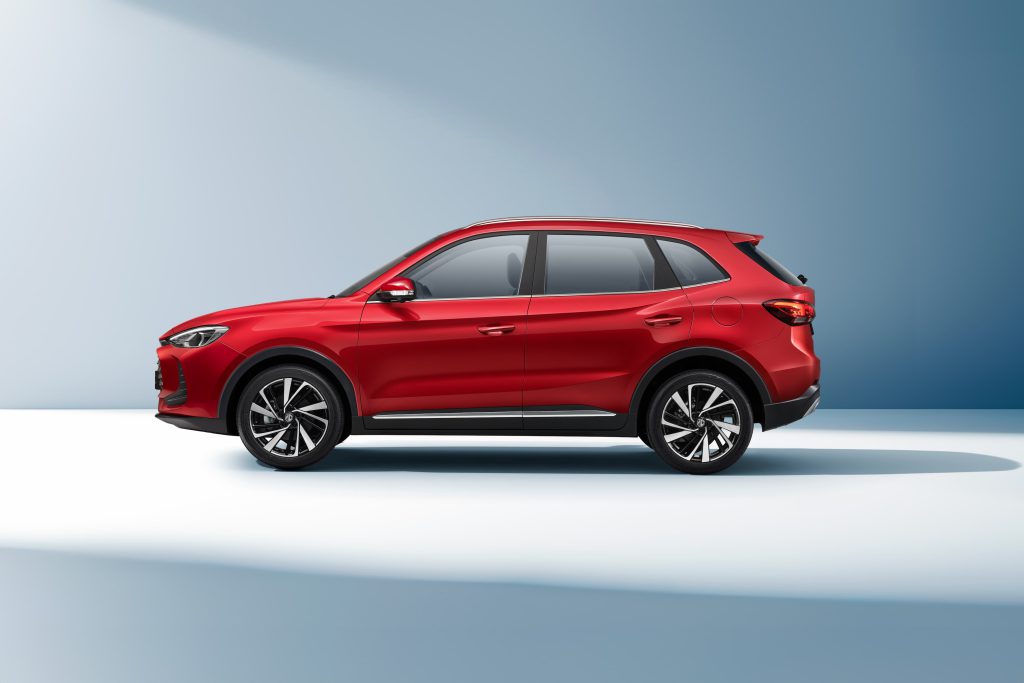 MG ZS Hybrid+, bočni profil