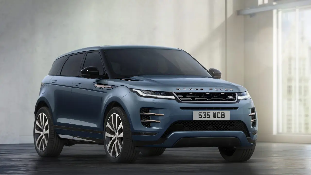 Range Rover Evoque, plavi, pogled na prednji deo i masku hladnjaka