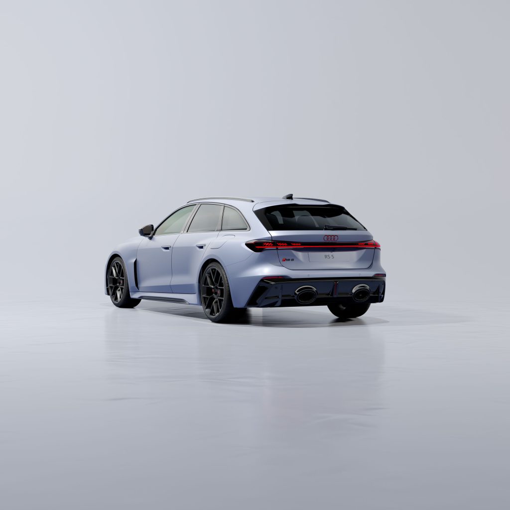 Audi RS 5 (2026), pogled na zadnji deo karoserije i difuzor
