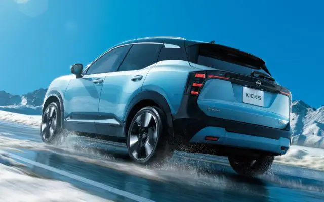 Nissan Kicks e-POWER, zadnji ugao, vožnja po snegu