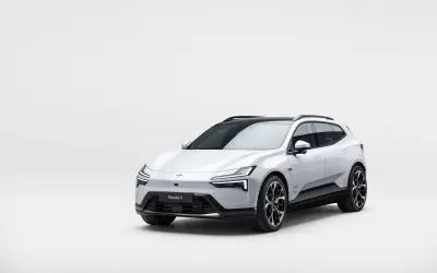 Polestar 4, električni SUV kupe, prednji ugao